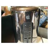 Redding Auction: Electronics, Tools, Clothing, Gaming, Collectibles and More!
