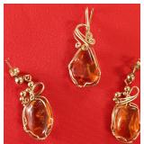 38 Gold & Amber Pendant & Earrings