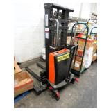 2021 Noblelift Spn22-98 2200lb Semi-electric Stacker