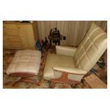 RECLINER CHAIR