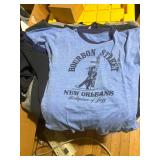 T SHIRT
